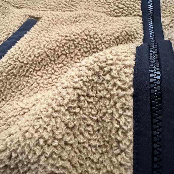 The North Face Dull Zip Fleece Teddy Sweater - Picture 4 of 5